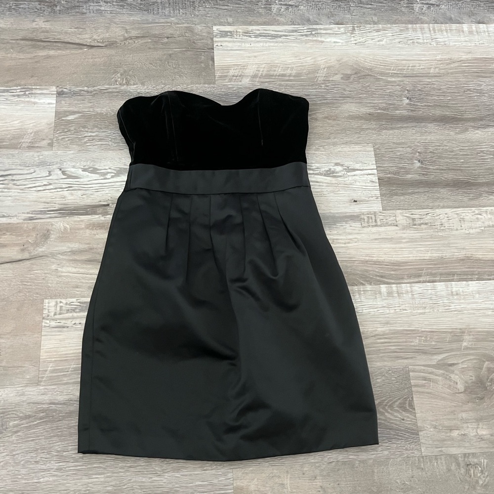 Theory Black Velvet Top Strapless Sheath Dress Size 6 - Picture 3 of 4